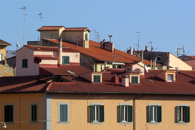 Roofs, Scali delle Cantine, Livorno