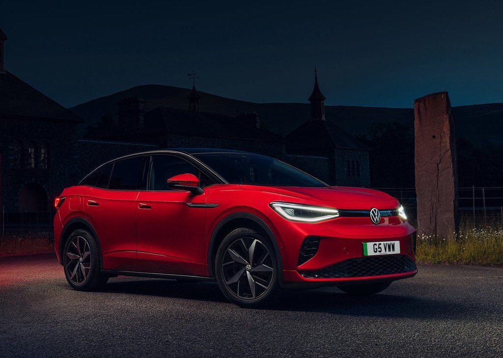 2022 Volkswagen ID.5 GTX [UK]