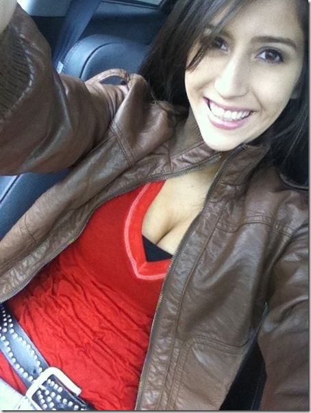 April-Oneil-Twitter-sexy-twitpics-11