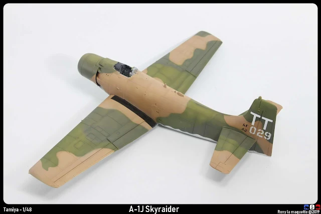 Bandes antidérapantes du A-1J Skyraider de Tamiya au 1/48.