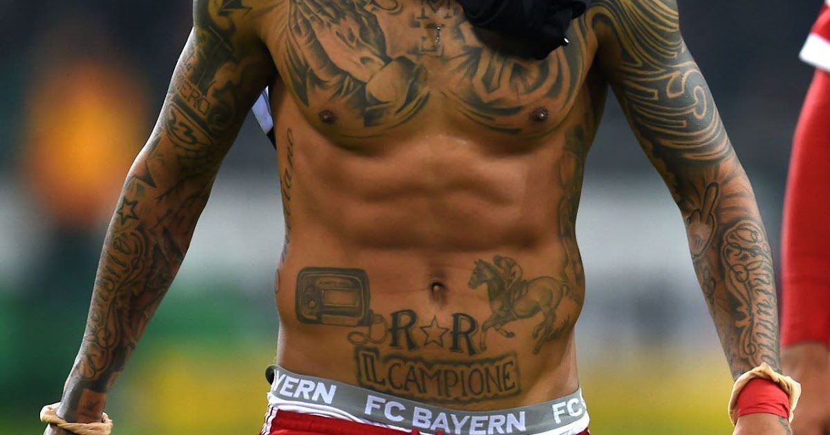 Giulia-Lena Fortuna: Arturo Vidal oben ohne