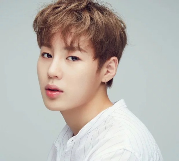 Ha SungWoon, Biodata ha sungwoon, Profil ha sungwoon, Ha sungwoon profile, Fakta ha sungwoon, Foto ha sungwoon, Ha sungwoon wanna one, 하성운,