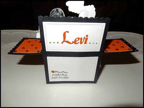 HalloweenPopUpBox_Back_Levi_FB102317