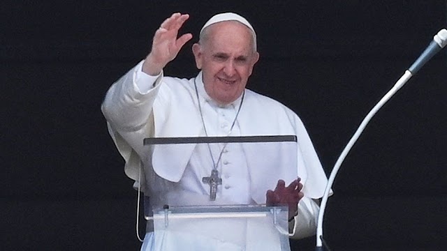 Ultima hora:Papa Francisco internado no hospital de Roma para cirurgia de cólon "programada"