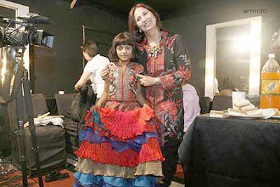 Slumdog Millionaire Kids Ramp Wills India Fashion Week 2009 Pics
