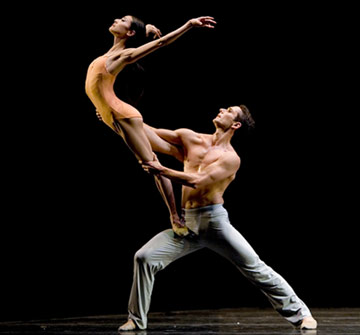 With a danseur or male basketball player and Keywords arts, ballet, dance 