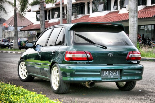 Daftar harga mobil  bekas toyota starlet  kapsul tahun 1995 