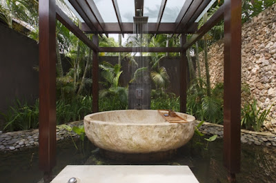 outdoor shower, bathtub, open bathroom, stone bathtub, bali, balinese style