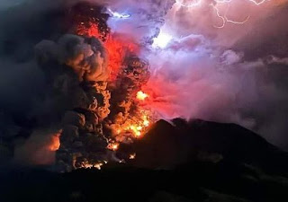Indonesian volcano eruption forces evacuations