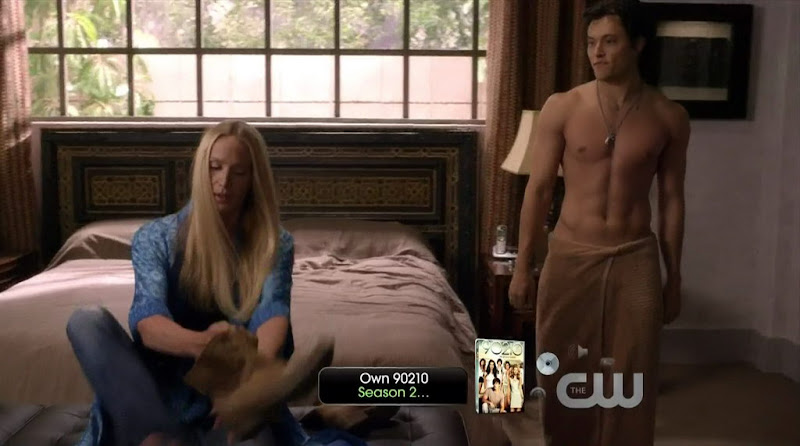 Blair Redford Shirtless on 90210 s3e02