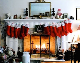 Download Xmas Fireplace Wallpaper