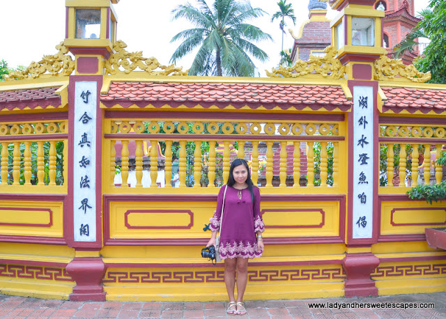 Lady at Tran Quoc Pagoda