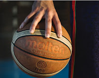 Mano Balón Baloncesto