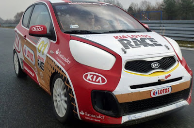 Kia Lotos Race