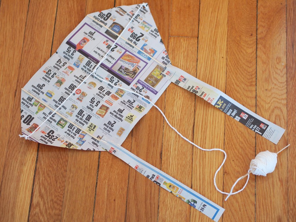 Make two crapty kites: Newspaper Kite and Plastic Bag kite