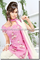 pakistani models. indian models. indian girls. pakistani desi girls. indian desi girls. arab girls. pakistani fashion. indina fashion (40)