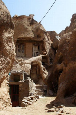 troglodyte stone house village in IRAN Seen On www.coolpicturegallery.net