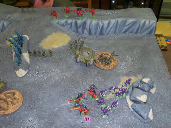 Warhammer 40k Imperial Guard Astra Militarum vs Tyranids