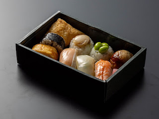 Sushi%20Box_omakase%20style