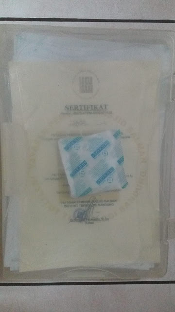 Silica gel berfungsi untuk