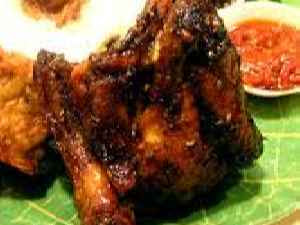 Kuliner Indonesia - Ayam Bakar Bu Mamik