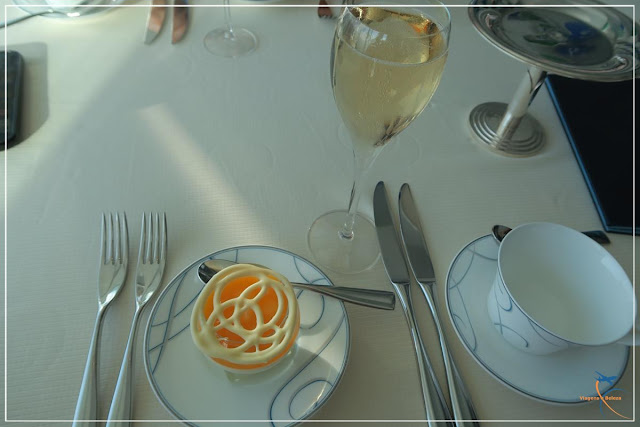 Afternoon Tea, no luxuoso Burj Al Arab