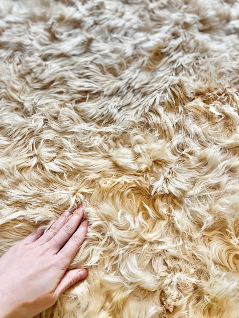 lifestyle, alpaca retail, alpaca retail peru, alpaca fur toy, alpaca plush toy, alpaca fur rug , alpaca fur blanket, alpaca fur carpet, alpaca fur Peru, alpaca fur blanket Peru, alpaca fur home decor, alpaca carpet