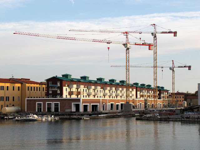 Cranes, Porta a Mare, Livorno