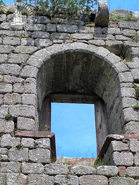 ANDLAU (67) - Le château-fort du Haut-Andlau (XIIIe siècle)