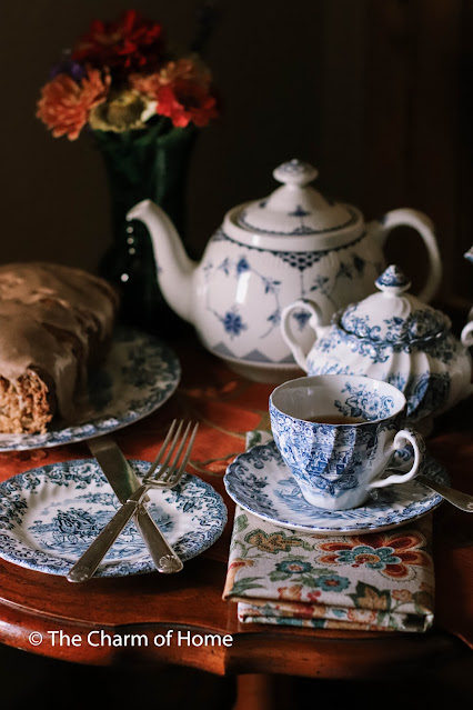 Cinnamon Apple Walnut Quick Bread