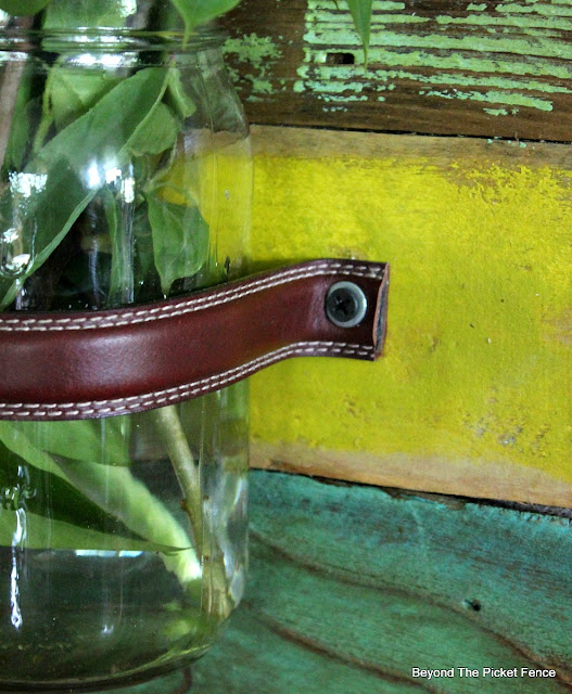 scrap wood, pallets, vase, washers, leather belt, http://bec4-beyondthepicketfence.blogspot.com/2016/05/mason-jar-wall-vase.html