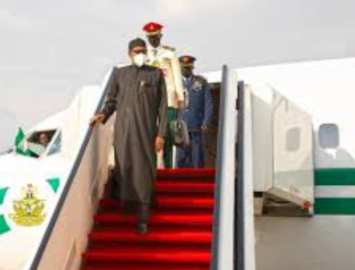 BREAKING NEWS: Buhari returns to Nigeria, after medical checkup in London