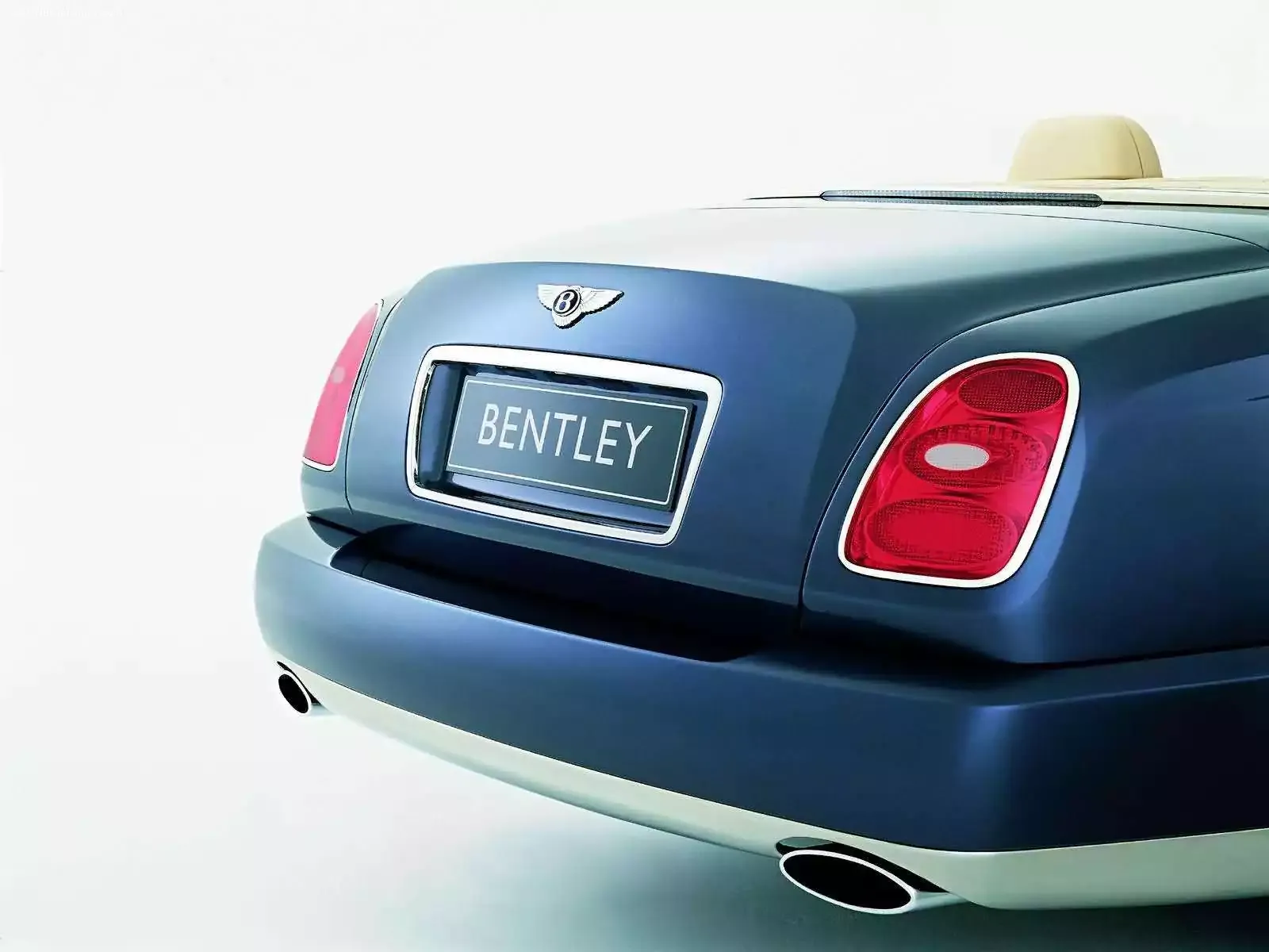 Hình ảnh xe ô tô Bentley Arnage Drophead Coupe 2005 & nội ngoại thất