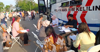 Permudah Warga, Polantas Blora Buka Pelayanan SIM Keliling Saat CFD Di Alun Alun Blora