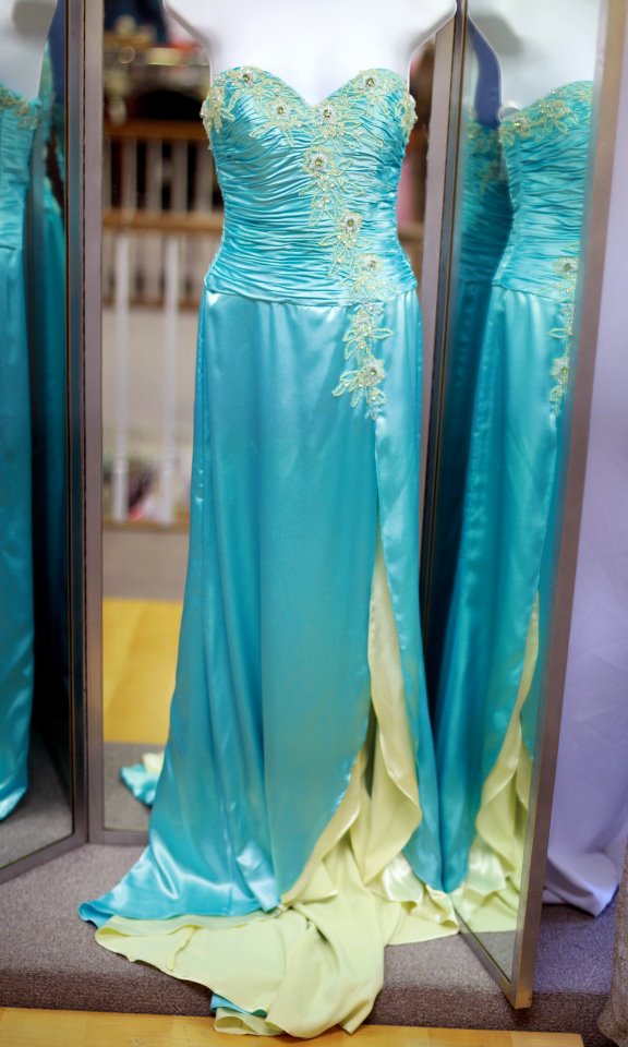 ... amp wedding bridesmaid, prom dress in a Formal Dresses On Consignment