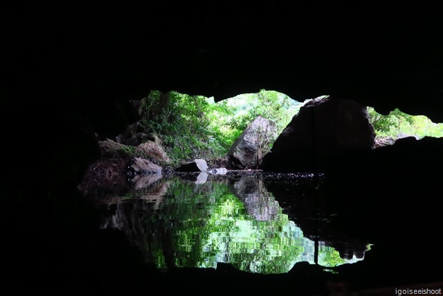 Boat ride at Trang An Eco-tourism Complex