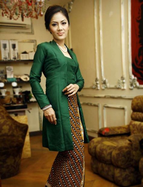 Kebaya Kutu Baru Warna Hijau Moco Wo