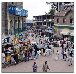 mall road in murree pakistan