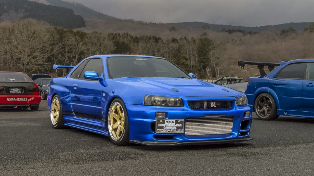Kenneth Blanck's famous R34 tuned beyond 800 horse power by Top Secret ...