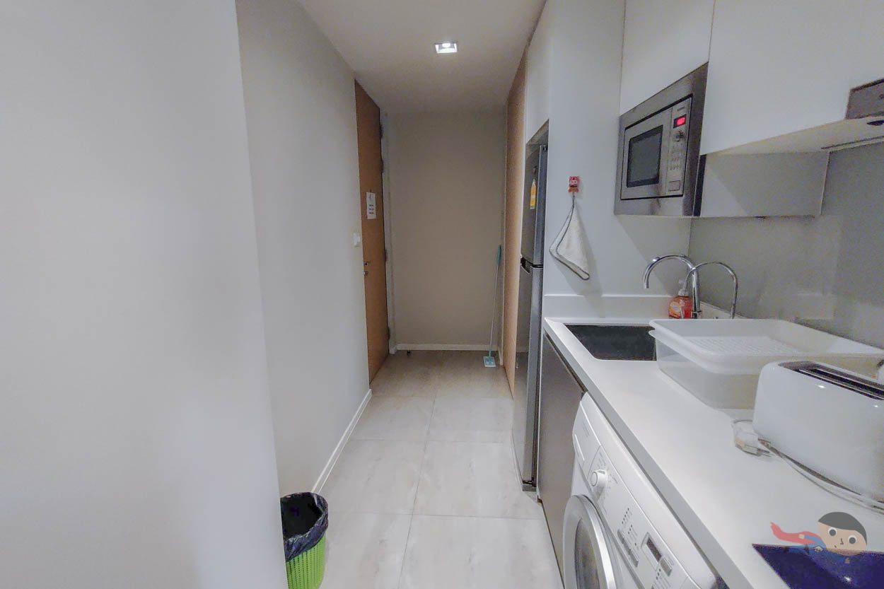 Kitchen area of the Airbnb in Circle S, Sukhumvit 12