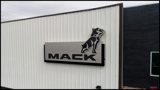 TEC Equipment Mack Fontana, California Dealership