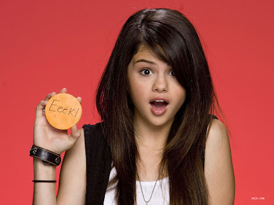 selena gomez wallpaper. selena gomez wallpaper 2009.