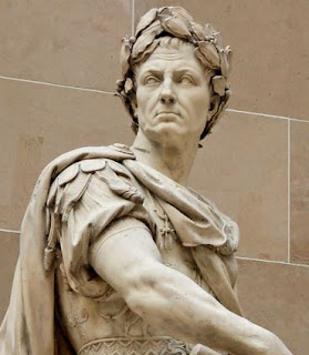 julius caesar statue