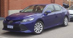 Toyota Camry specifications millege colour capacity full details