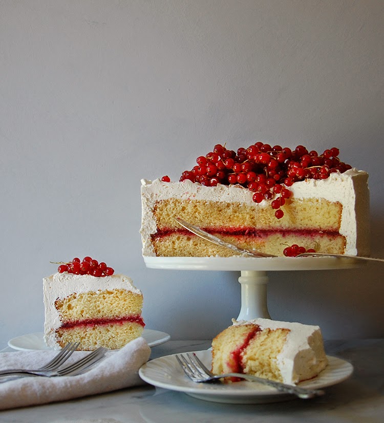 Amaretto and Red Currant Cake from The Bedlam of Beefy http://thebedlamofbeefy.blogspot.com/2014/09/amaretto-red-currant-cake.html