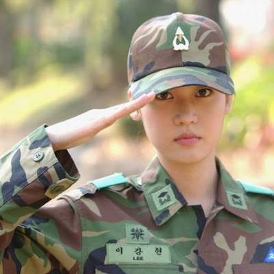 Beautiful Military Women Around the World