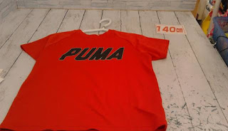 中古品　子供服　１４０cm　PUMA　赤　半袖Tシャツ　２２０円