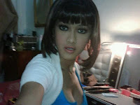 Julia Perez Jupe tukang nggame kajapa.blogspot.com