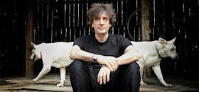 8 Bits of Wisdom From Neil Gaiman to Graduates on Being a Creator