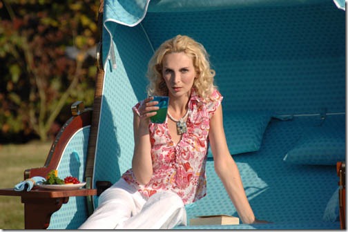 stylish-and-comfortable-outdoor-furniture-by-Cocon-Center-16